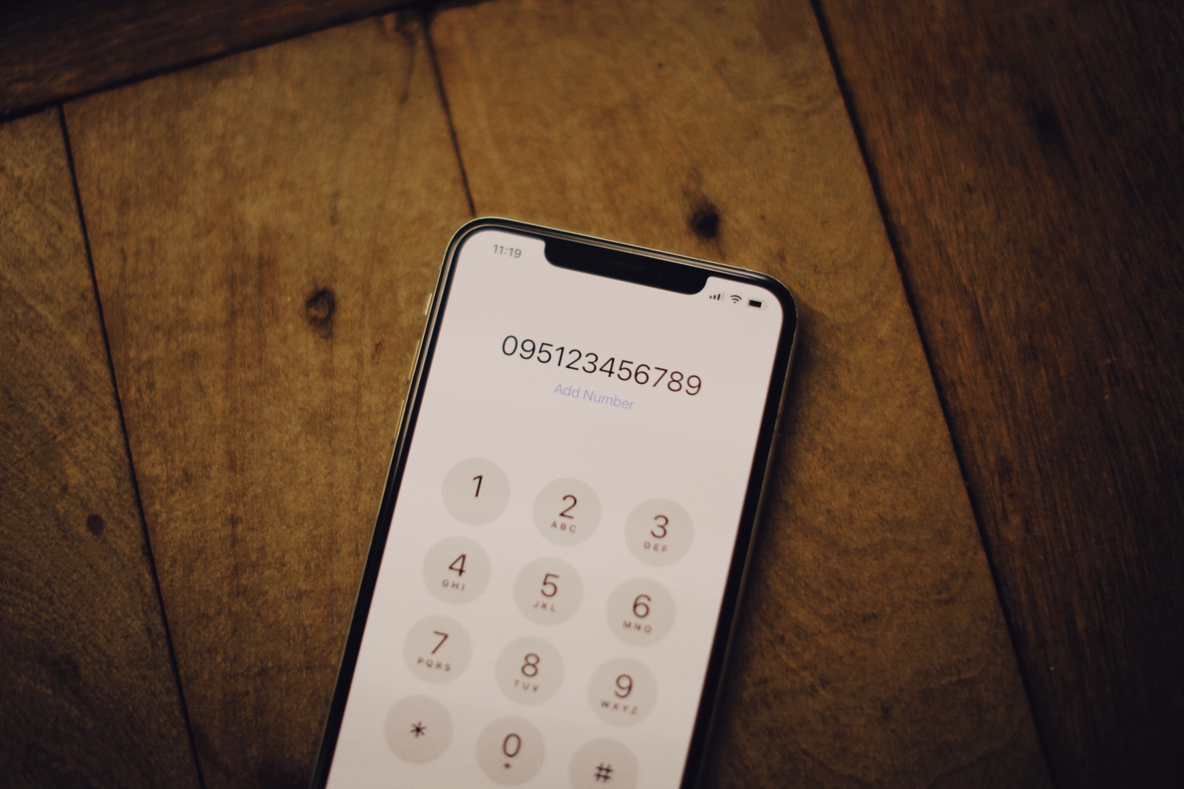 20 najlepších VoIP telefónnych systémov a integrácií