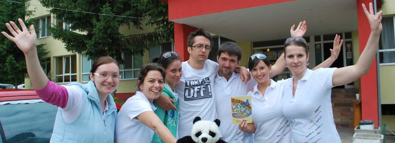 Tím ZlavaDny používajúci LiveAgent